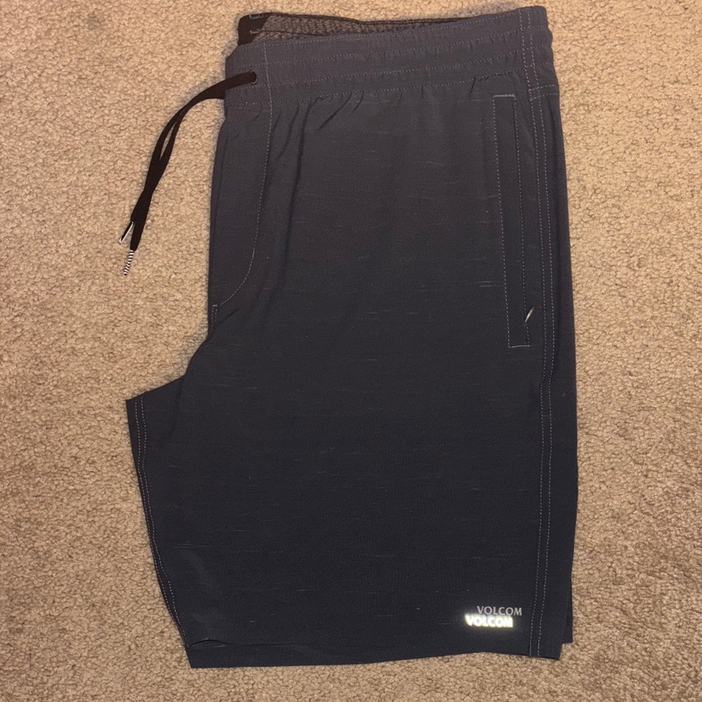 Volcom Men's Dark Gray Athletic Shorts XL